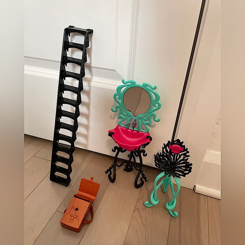 MONSTER HIGH ACCESSORIES ⛓️☠️🎀